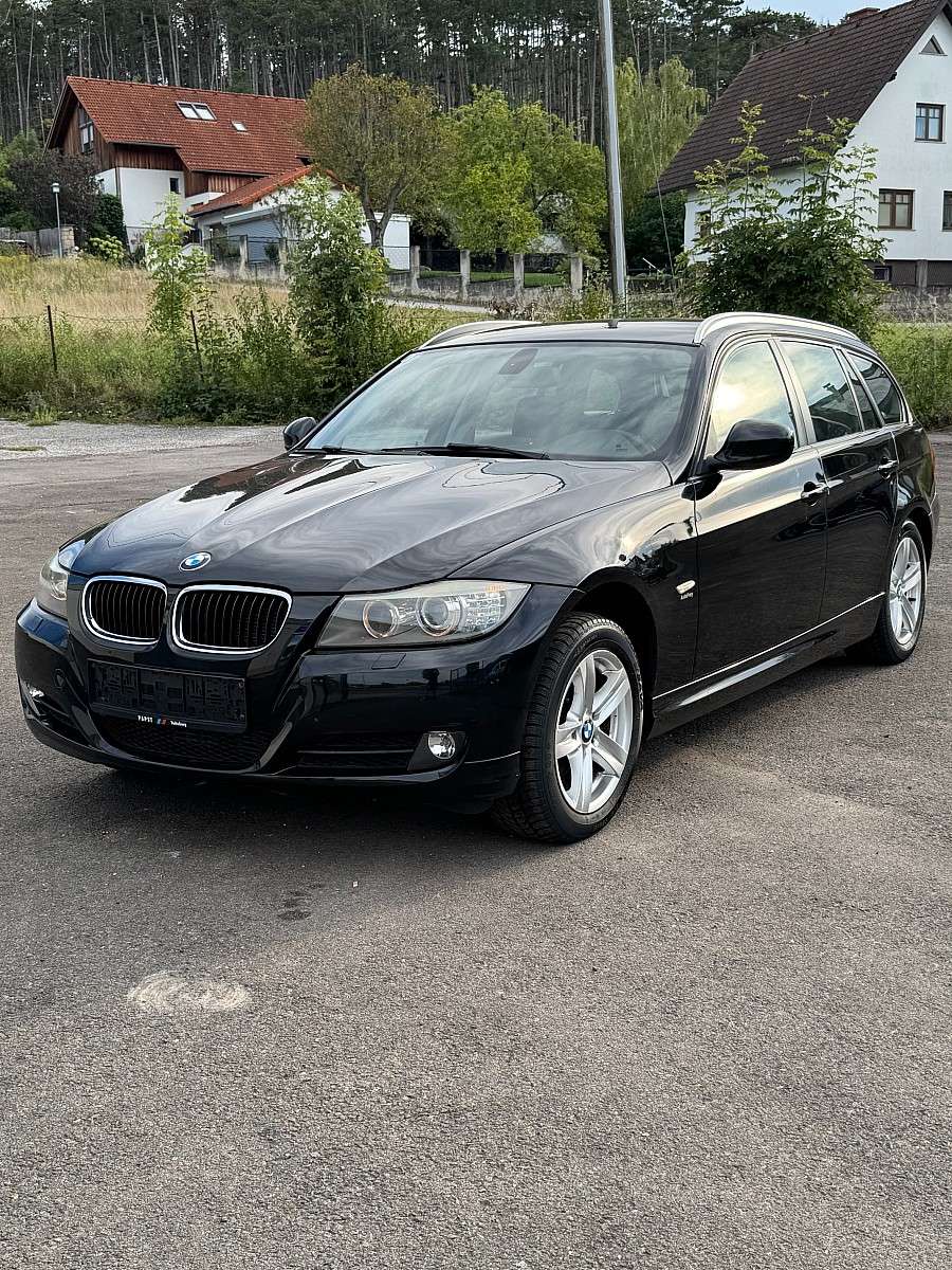 BMW 316d Touring Österreich-Paket (2010) - Bild 2