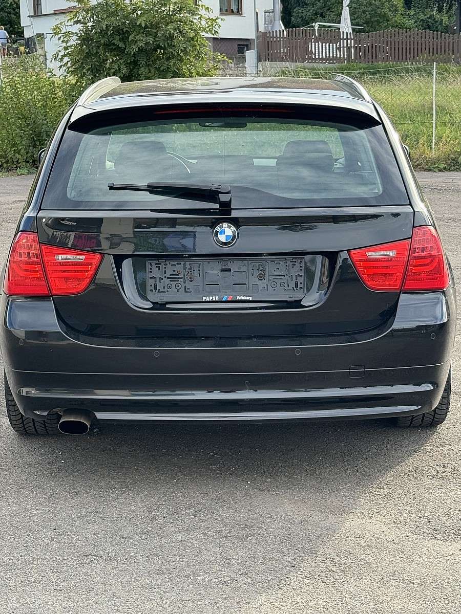 BMW 316d Touring Österreich-Paket (2010) - Bild 10