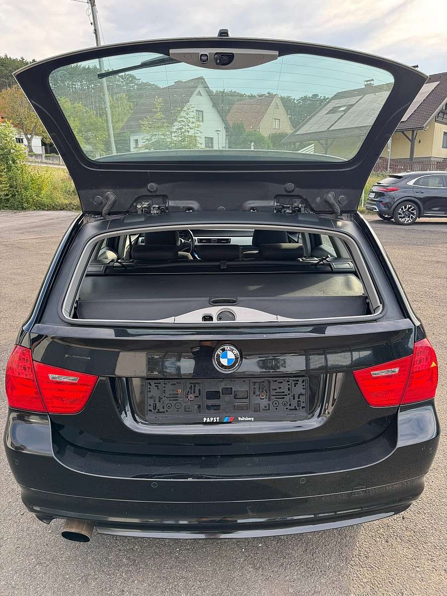 BMW 316d Touring Österreich-Paket (2010) - Bild 11