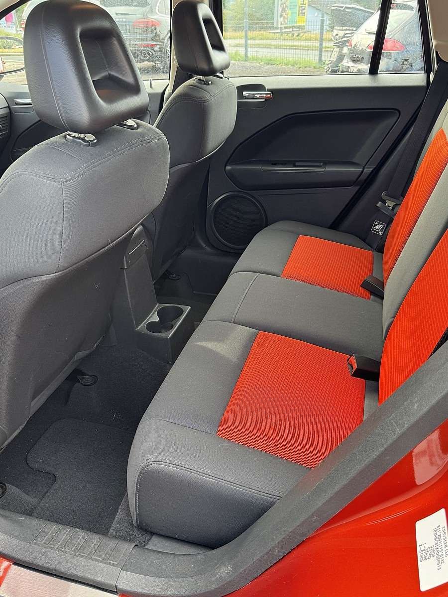 Dodge Caliber 2,0 CRD SXT Sport (2009) - Bild 10