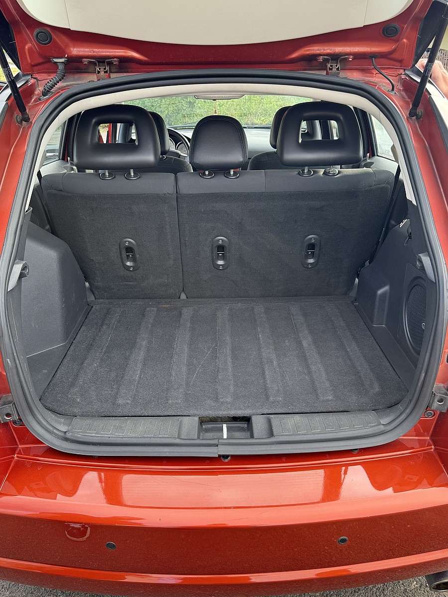 Dodge Caliber 2,0 CRD SXT Sport (2009) - Bild 14