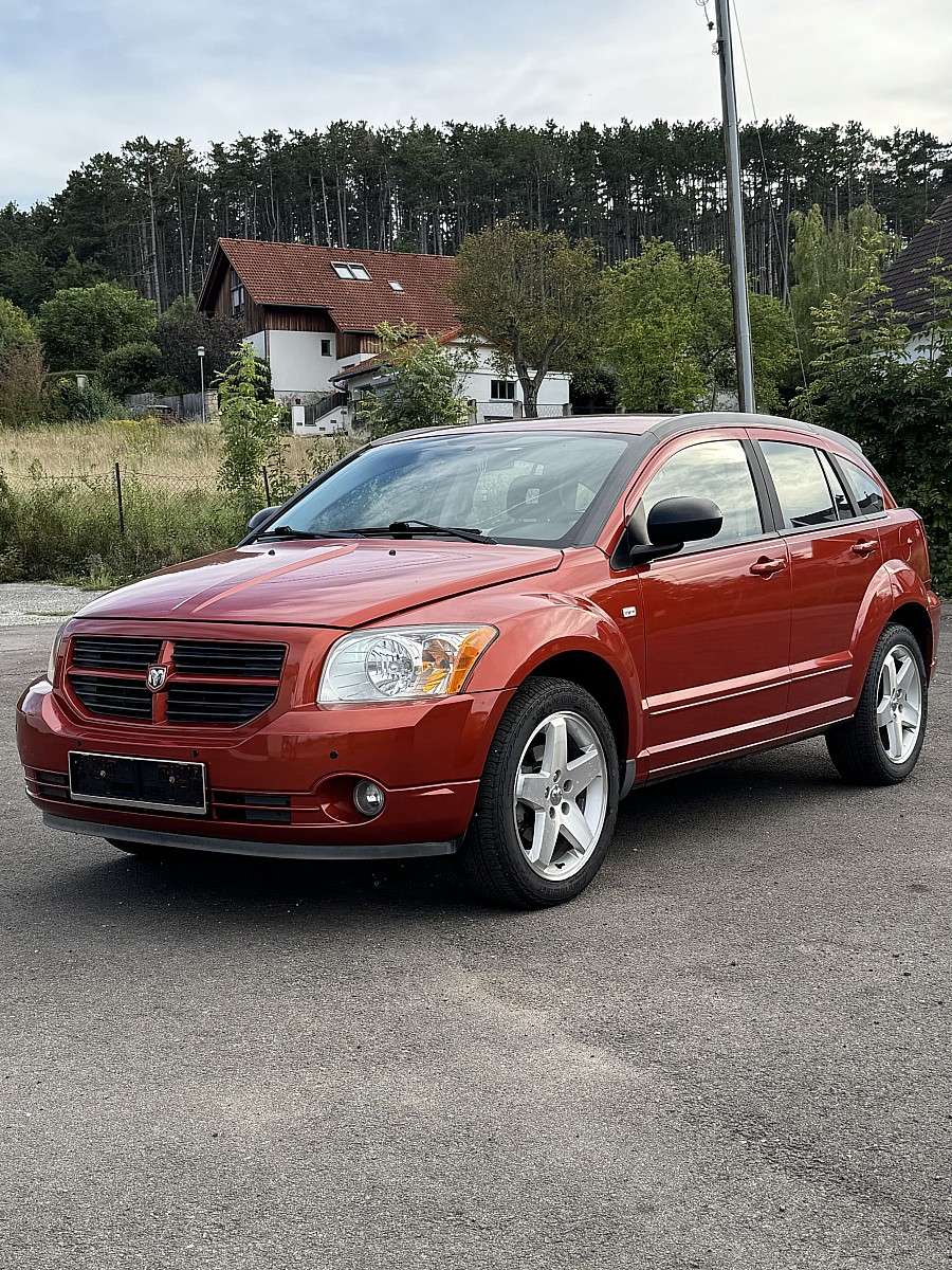 Dodge Caliber 2,0 CRD SXT Sport (2009) - Bild 3
