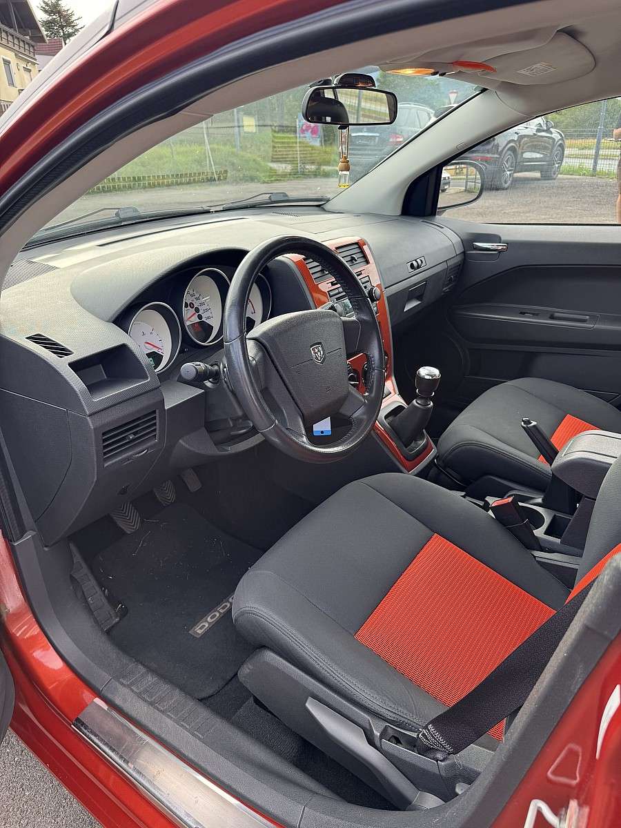 Dodge Caliber 2,0 CRD SXT Sport (2009) - Bild 9