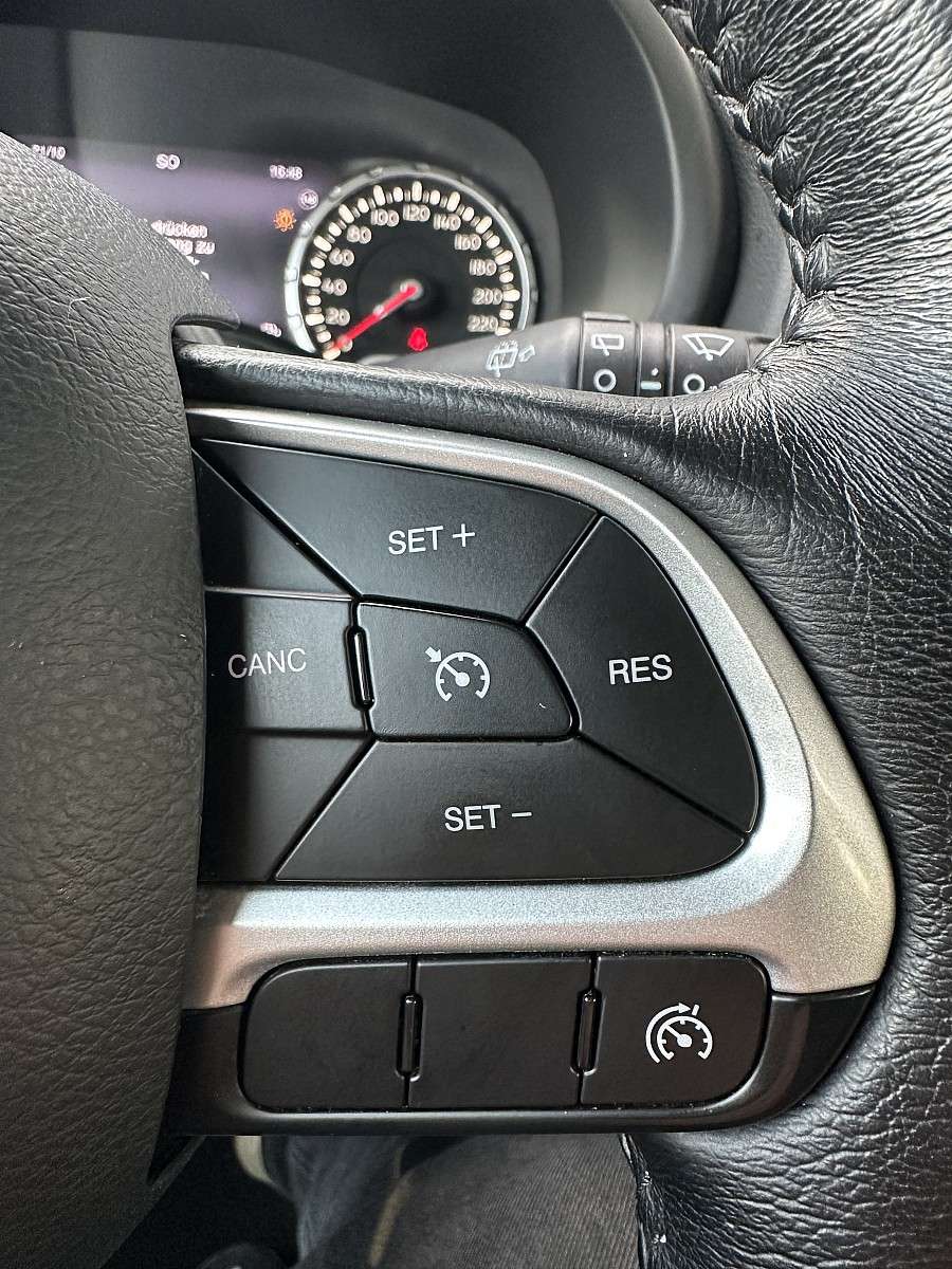 Jeep Renegade 2,0 MultiJet II 140 Limited AWD Aut. (2015) - Bild 19