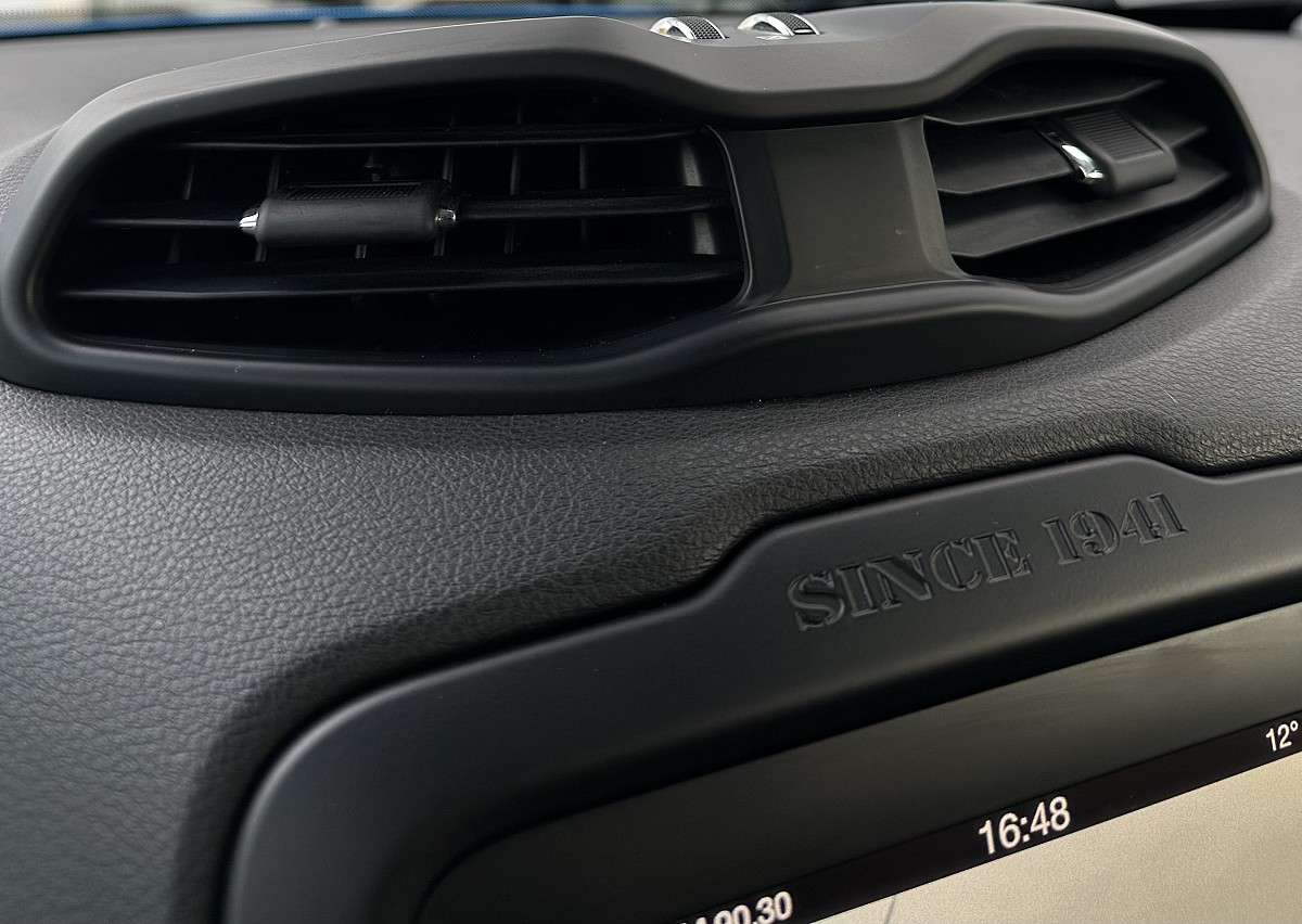 Jeep Renegade 2,0 MultiJet II 140 Limited AWD Aut. (2015) - Bild 20