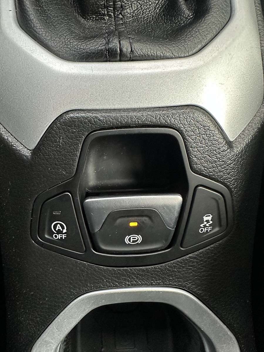 Jeep Renegade 2,0 MultiJet II 140 Limited AWD Aut. (2015) - Bild 25