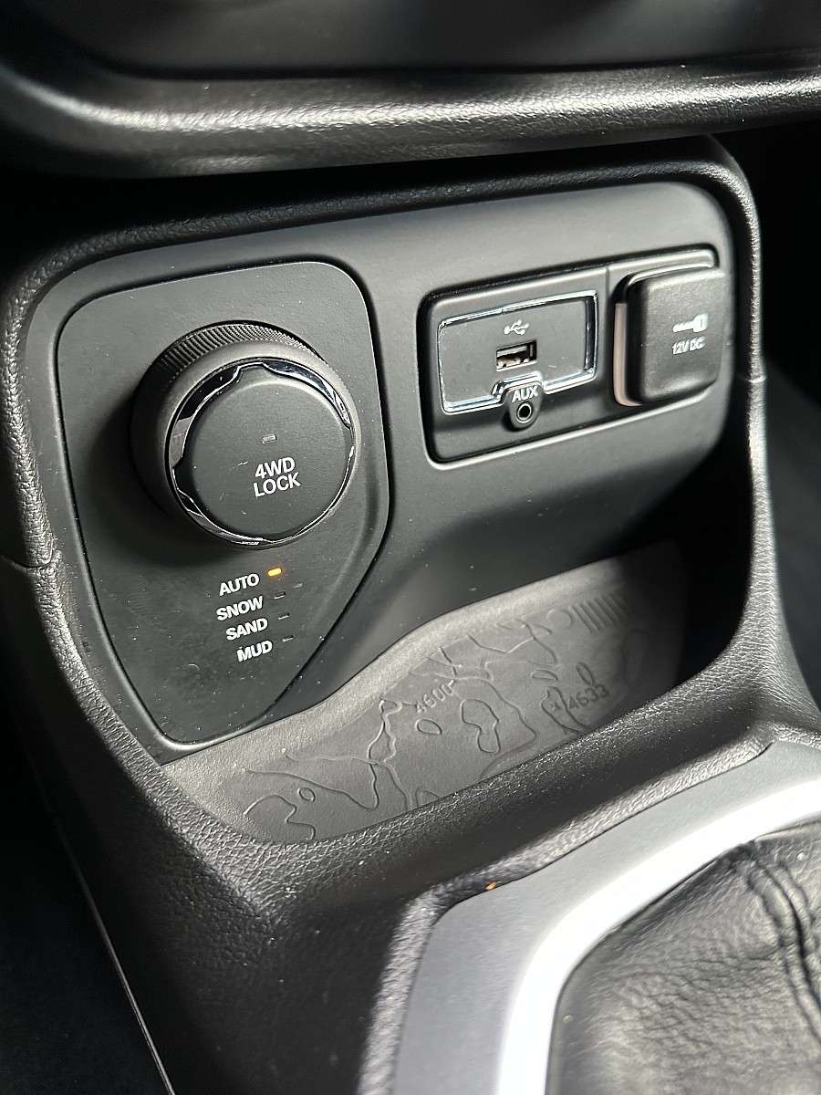 Jeep Renegade 2,0 MultiJet II 140 Limited AWD Aut. (2015) - Bild 23