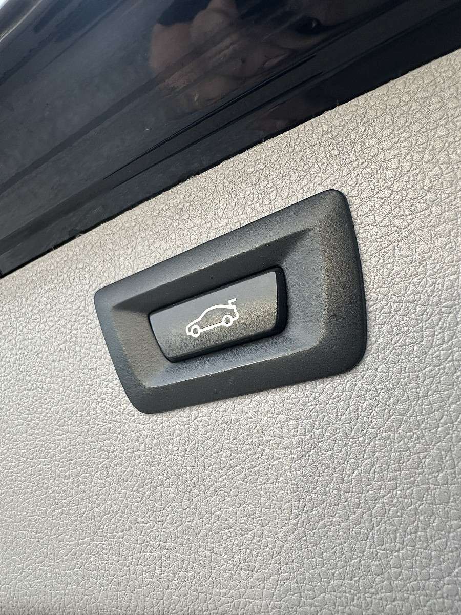 BMW 318d Touring Advantage Aut. (2016) - Bild 19