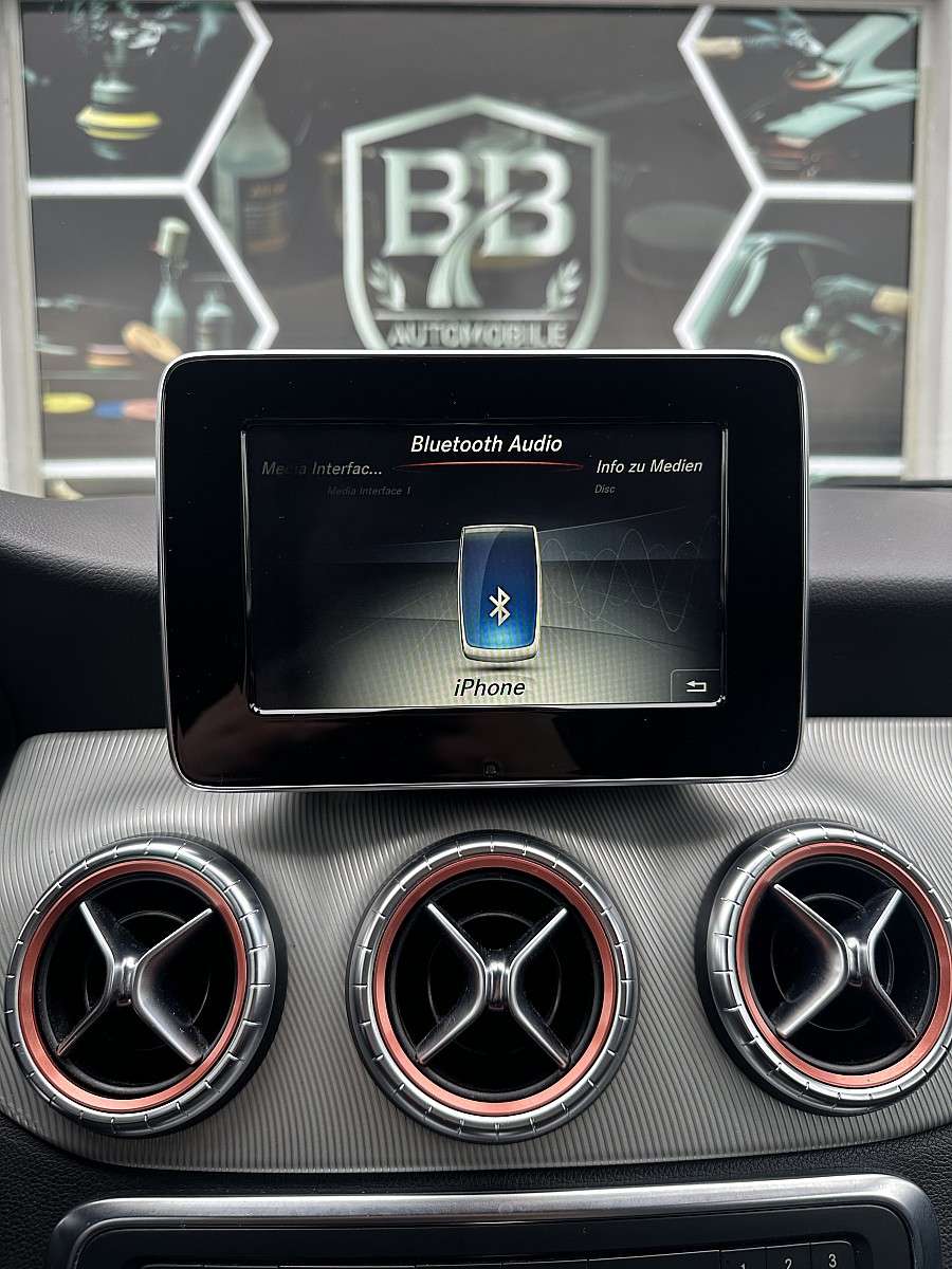 Mercedes-Benz CLA 220 d Aut. (2015) - Bild 21