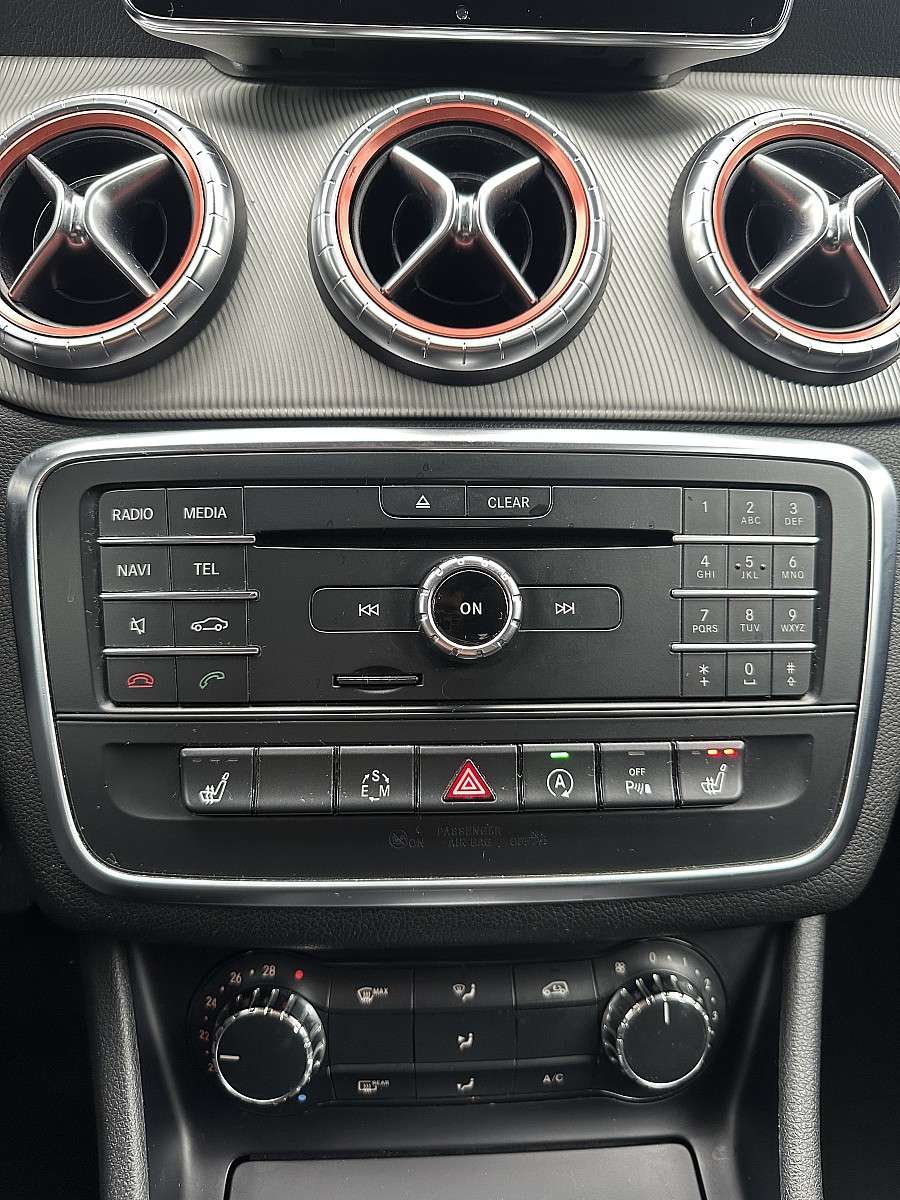 Mercedes-Benz CLA 220 d Aut. (2015) - Bild 24